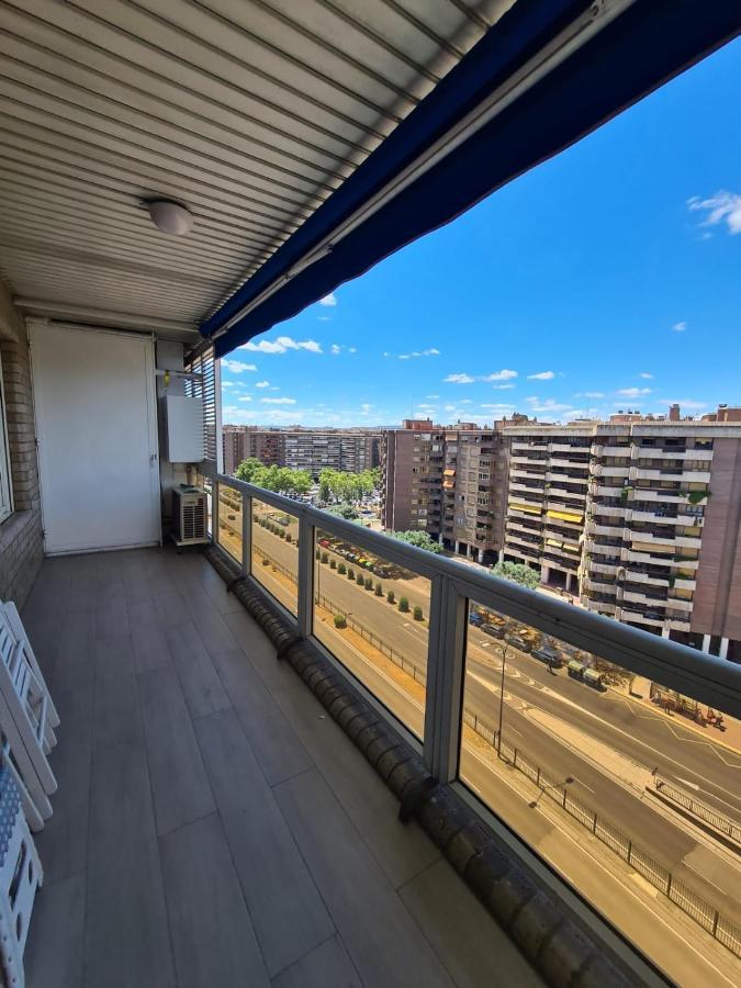 Ferienwohnung Dos Torres Centrico Y Moderno Con Vistas A La Ciudad Saragossa Exterior foto